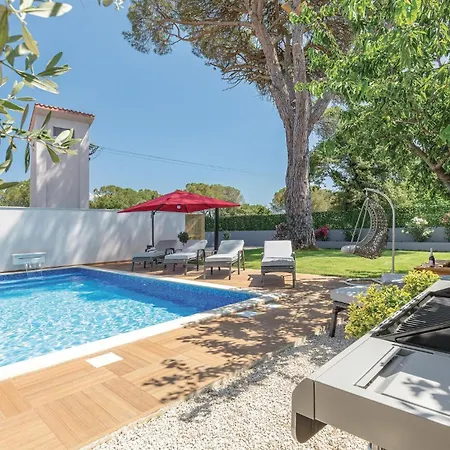 Cozy In Cervar With Sauna 別荘