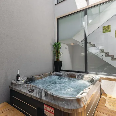 Cozy In Cervar With Sauna Prázdninový dům